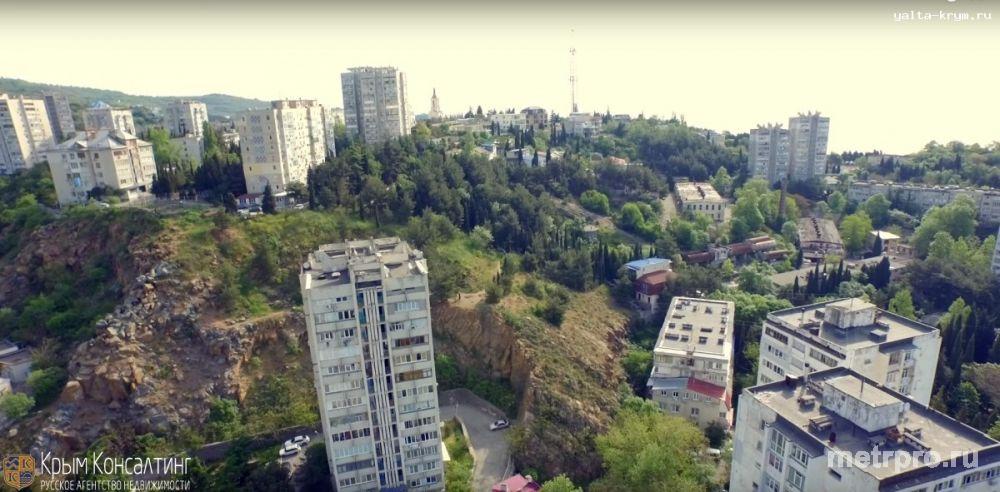 Продаётся участок 15 соток Алушта, п. Партенит. Прекрасный вид на море и горы, свет вода газ рядом с участком.... - 5