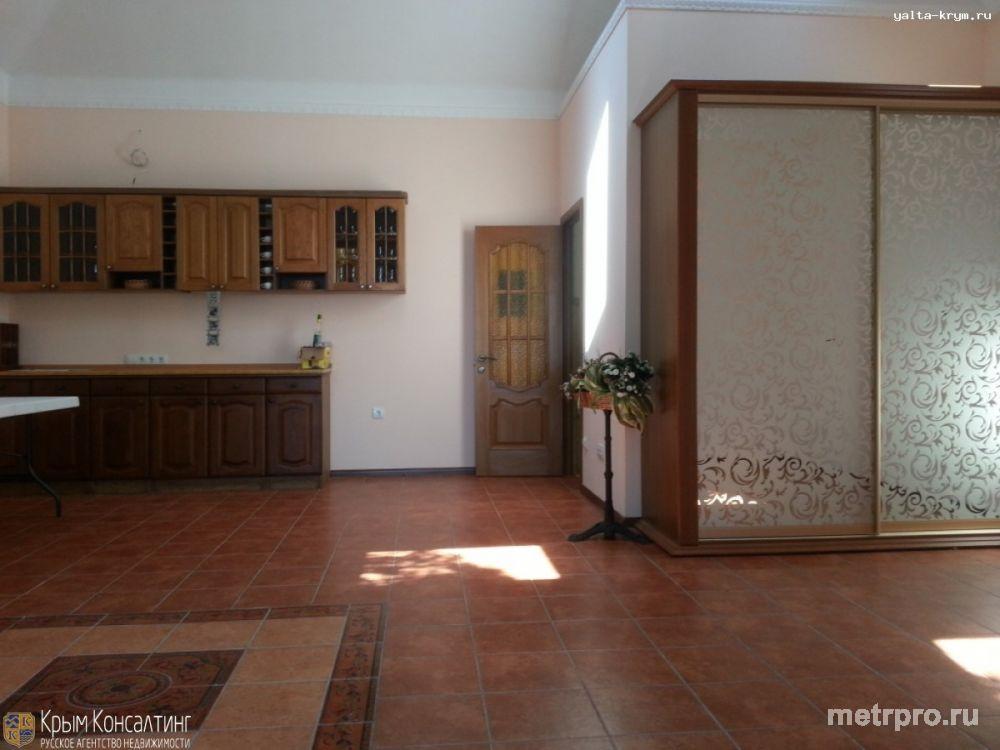 Продается красивый новый дом в парке на Южном берегу Крыма, г. Алупка. Дом построен в средиземноморском стиле по... - 1