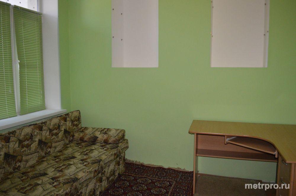 Продам 1-ую квартиру на 1-ом этаже 2-х этажного дома(сталинка-потолок 3.5) на улице Адмирала Макарова 39 . В квартире... - 11