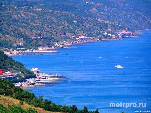 ВИД НА МОРЕ !    Сдаётся ХОРОШАЯ Двухкомнатная квартира в Алуште.  От собственника, без посредников.    Крым. Алушта...
