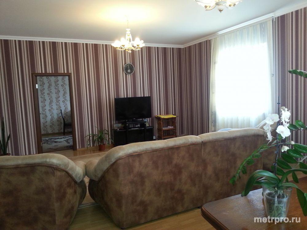 продам дом в городе,5 комнат,большая террасса, кухня-столовая,холл,2 с/у,гардеробная,кабинет,качественный... - 1