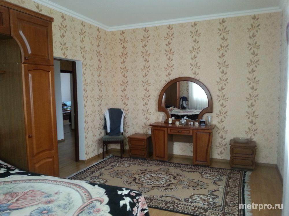 продам дом в городе,5 комнат,большая террасса, кухня-столовая,холл,2 с/у,гардеробная,кабинет,качественный... - 4