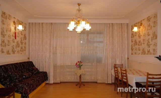 Сдаётся Дом  по ул. Днепровская, пл. 118 м² на участке 7 соток.  Двухэтажный дом, два входа, все комнаты раздельные....