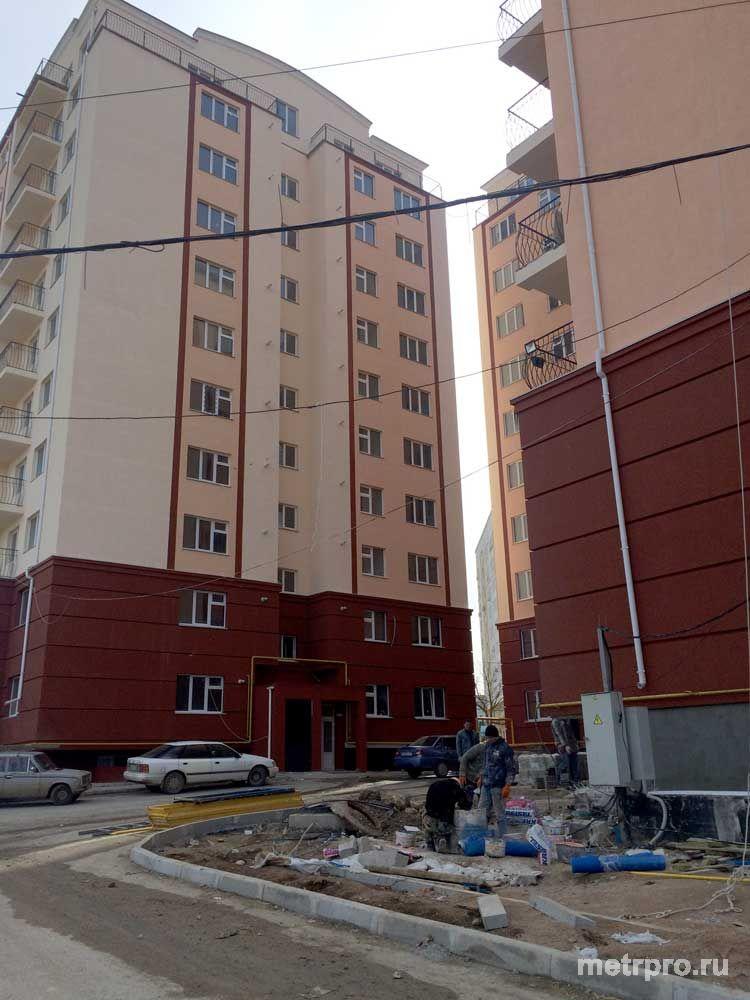 Жилой комплекс располагается в Гагаринском районе и состоит из трех деcятиэтажных монолитно-каркасных домов.... - 12