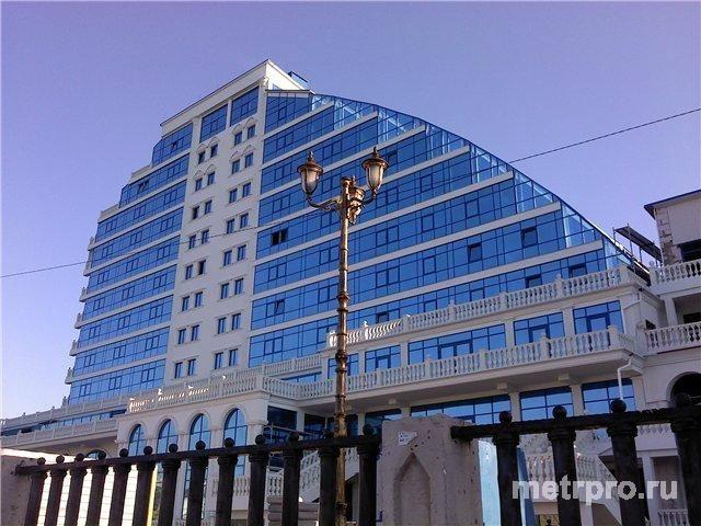 Курортный комплекс 'Мыс Хрустальный' расположен на набережной города Севастополя в его центральной исторической...