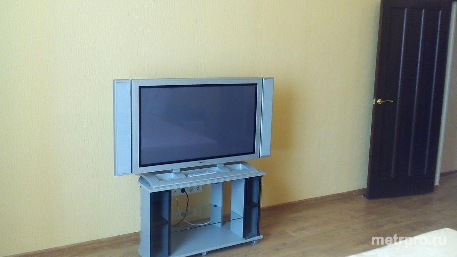 Для отдыха в  Евпатории сдается двухкомнатная квартира 100 м.кв. на четвертом этаже в элитном доме в районе... - 2