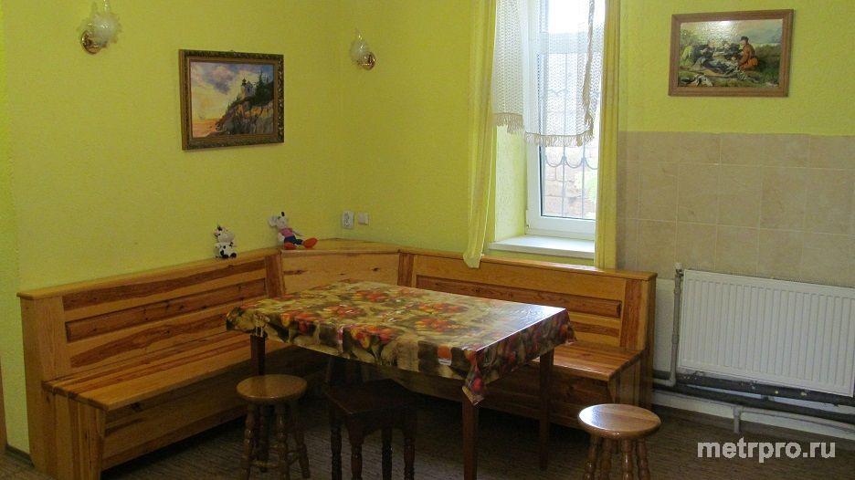 Трехкомнатный дом в Евпатории для отдыха большой семьей в отдельном дворе на два дома по ул. Лиманной... - 10
