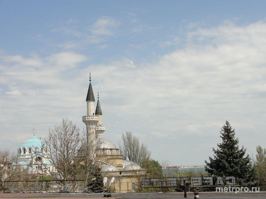 Сдается без посредников 3-х комнатная квартира в  100 метрах от моря, старый город, вид на храм, мечеть, море. В... - 1