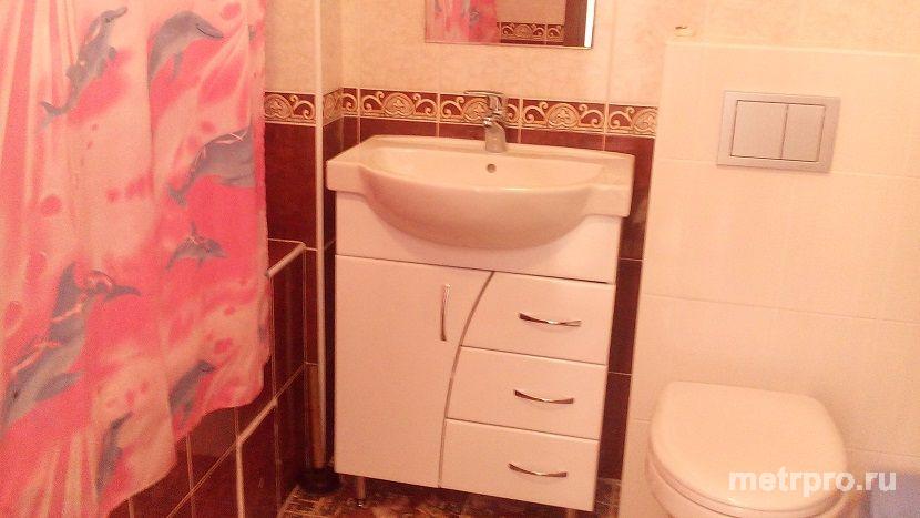 Сдается в аренду двухкомнатная квартира на втором этаже  в центре Евпатории возле Театральной площади, парка Ленина,... - 3