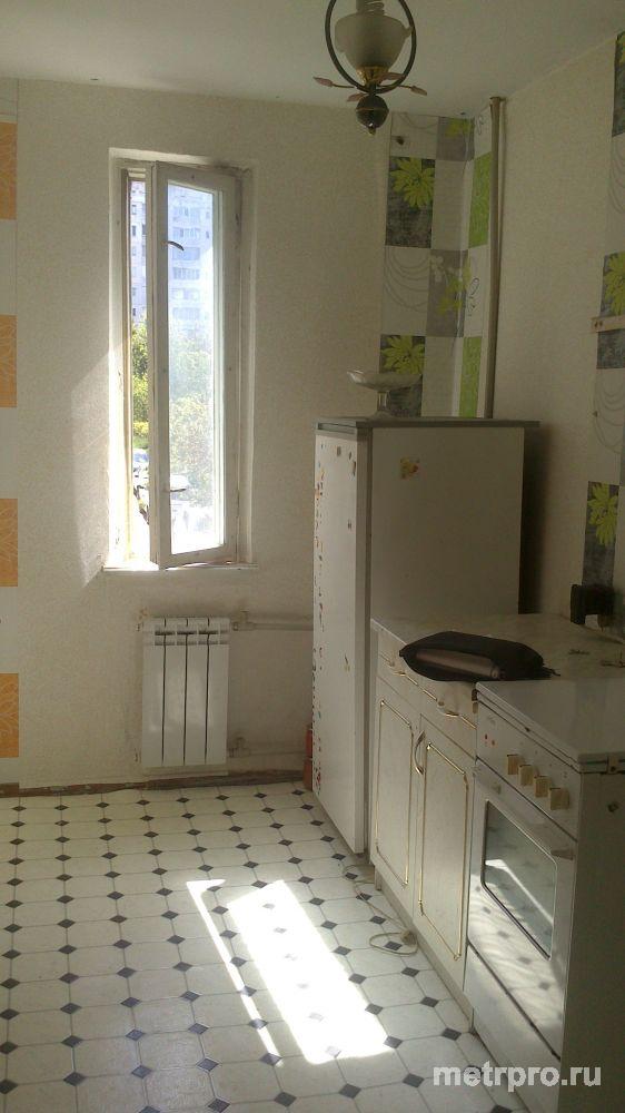 На срочной продаже двухкомнатная квартира на Летчиках, на Проспекте Октябрьской Революции, 52. Квартира расположена... - 1