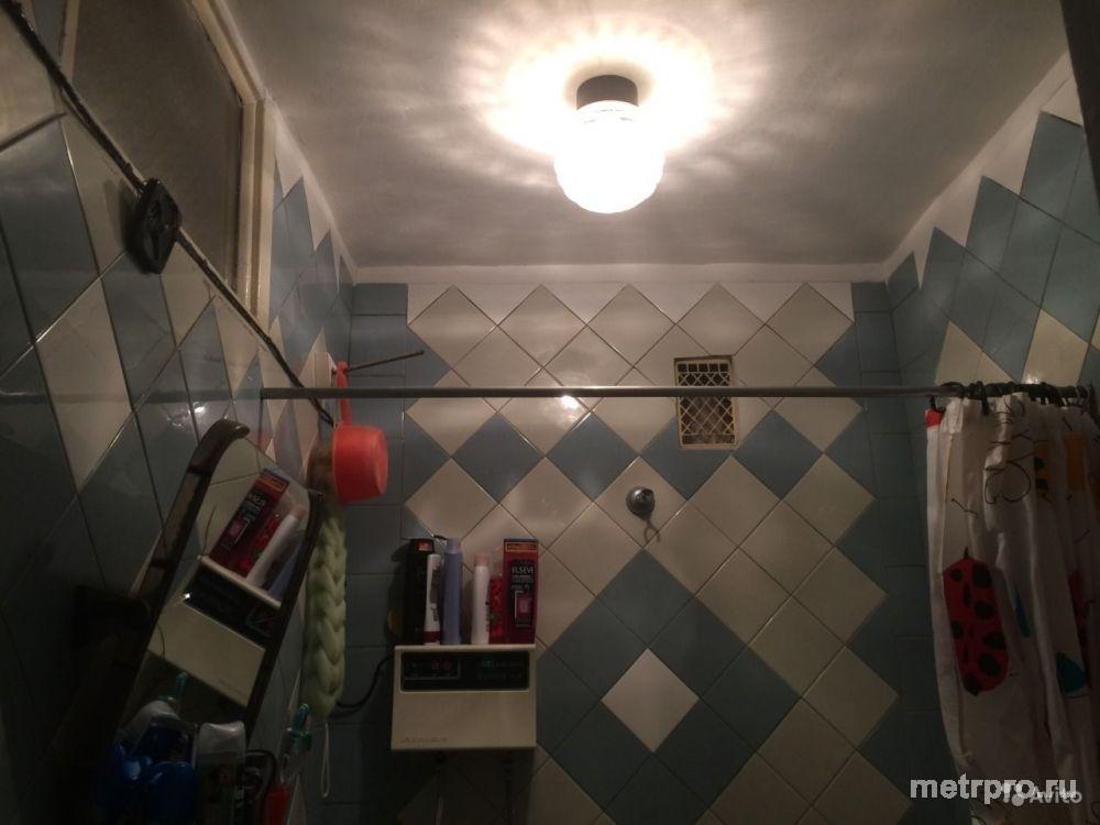 Продам квартиру 3-к квартира 74 м² на 4 этаже 5-этажного блочного дома: все комнаты раздельные большие 1 балкон на... - 2
