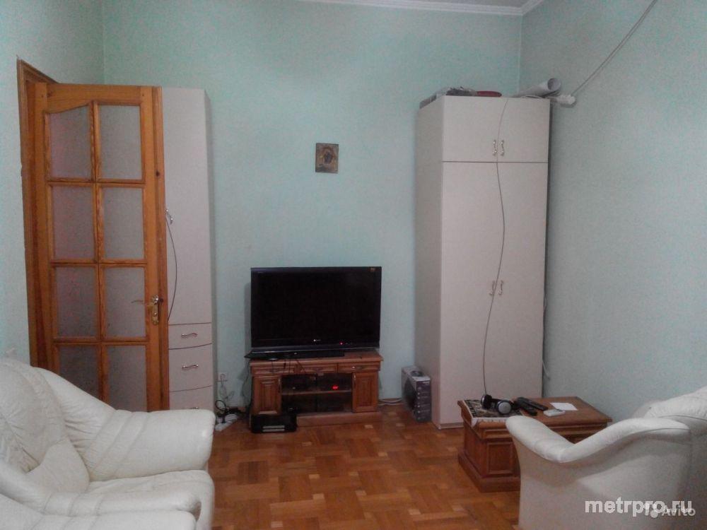 Продам 2-к квартиру 50 м², 2 этаж 3-этажного дома, классическая Сталинка, 1953 года постройки. Состояние хорошее,... - 1