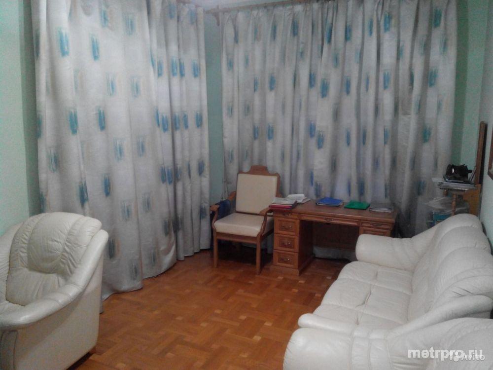 Продам 2-к квартиру 50 м², 2 этаж 3-этажного дома, классическая Сталинка, 1953 года постройки. Состояние хорошее,... - 2