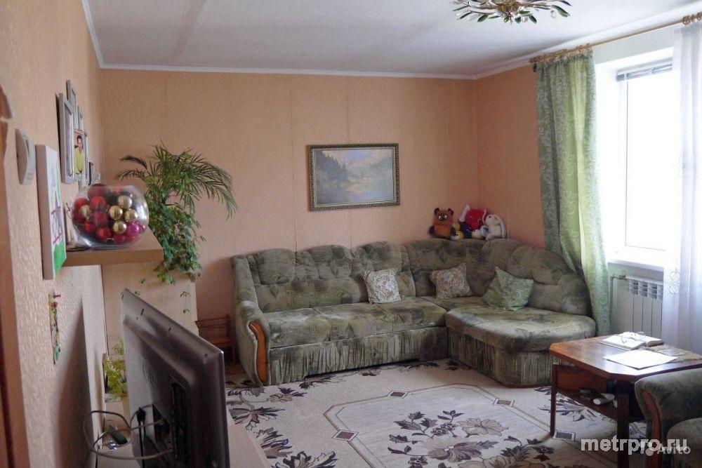 Продается отличная 2-х/комнатная квартира в Севастополе на ул. Косарева, чистый подъезд, домофон. Общая площадь...