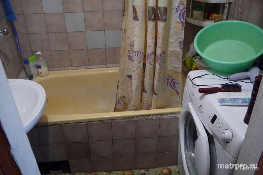 Продается отличная 2-х/комнатная квартира в Севастополе на ул. Косарева, чистый подъезд, домофон. Общая площадь... - 4