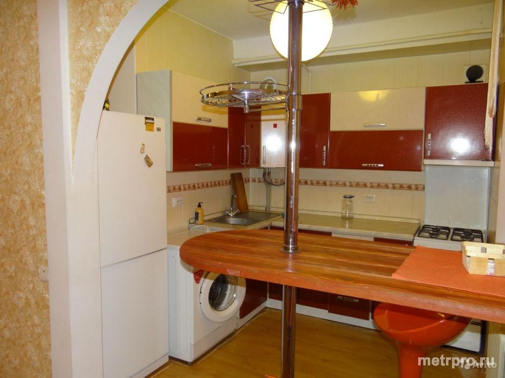 Продам квартиру, есть пристройка, площадью 13,5 кв. м. Хороший ремонт. Рядом кинотеатр, много магазинов, остановка... - 2