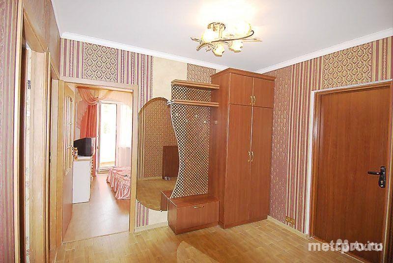 Сдается 3-х квартира в новострое. 3 раздельные комнаты, большая кухня, 2 балкона. Имеется парковка во дворе. Удобный... - 4