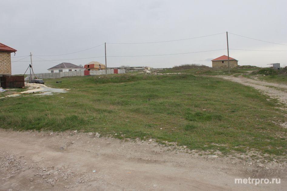 Продам участок 8 Соток.Правильной формы. Район улиц Эсмы-Улановой -Акташ. До торгового Нова центра 7 мин.Рядом школа,...