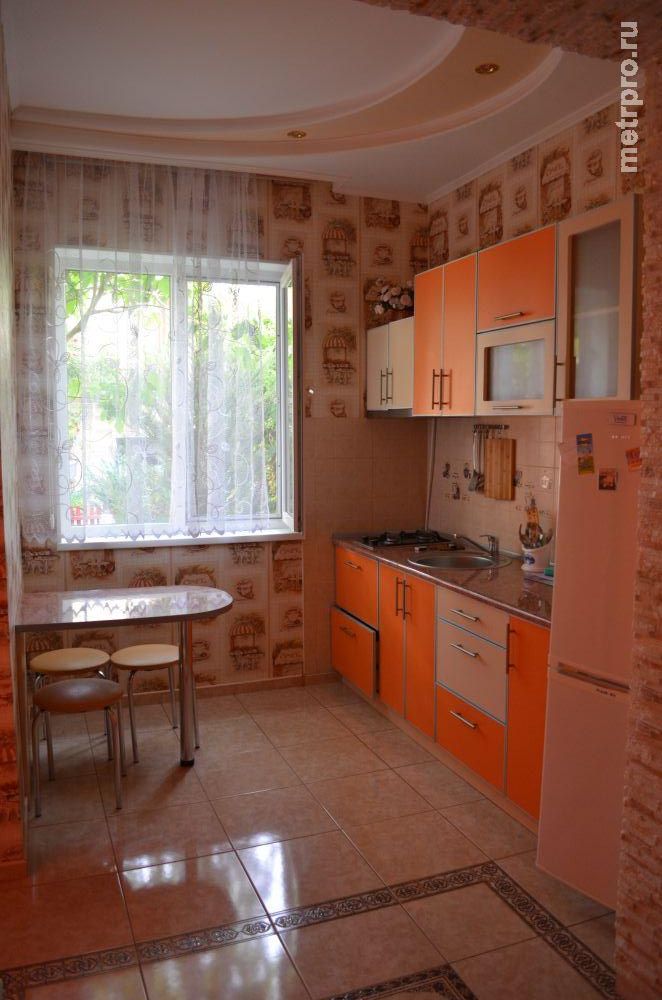 Просторный 1-но комнатный дом в курортной зоне по ул.Кирова/ Московская. Комната-студия Двуспальный диван,раздвижной... - 3