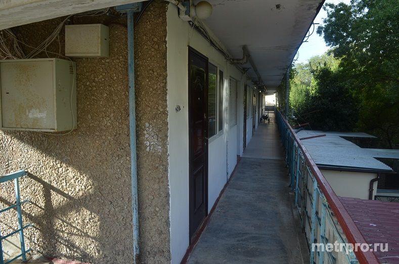 Продается  однокомнатная квартира (малосемейка) в экологически чистом и   спокойном уголочке Ялты в пгт. Гаспра,по...