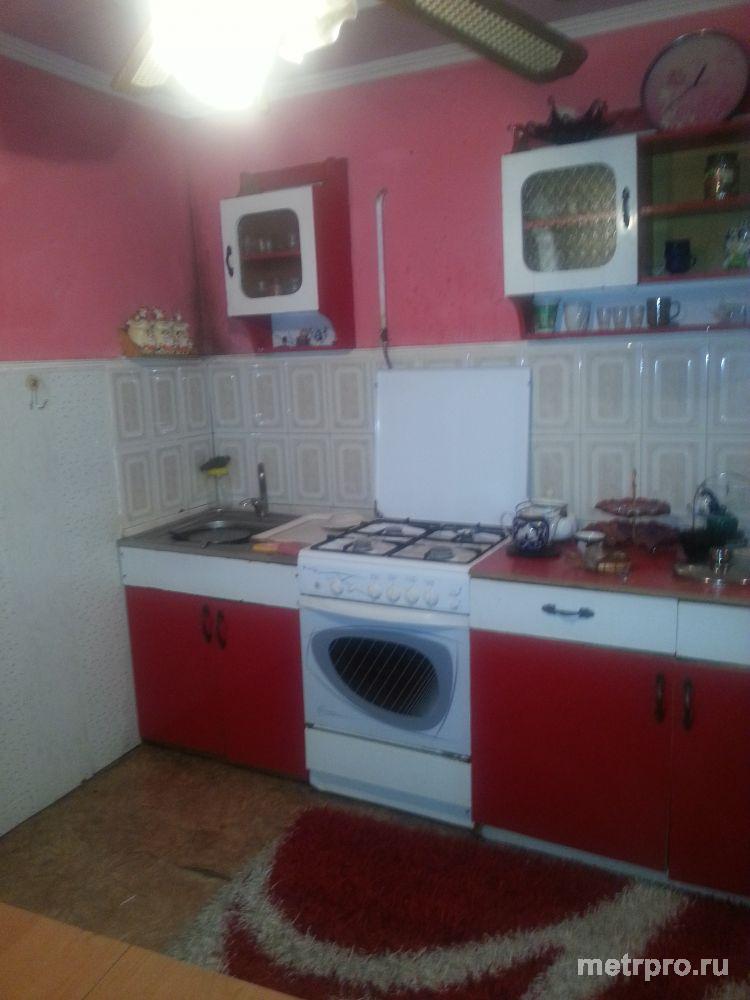 продам дом,ул.Петровского,на участке 2 сотки,в хорошем состоянии,мебель,техника,все коммуникации,закрытый двор на 2...