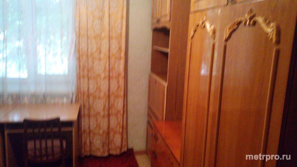 Сдам 3х-к квартиру  ул Русская на длительный срок на первом этаже. высокий, с застекленной лоджией и балконом.... - 3