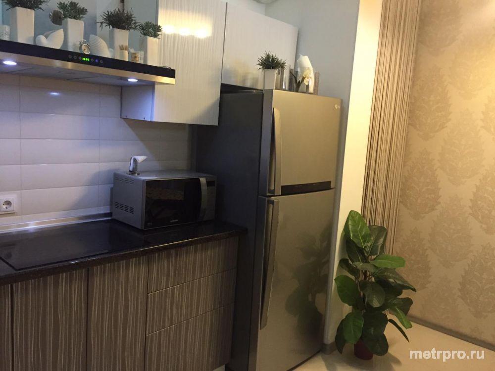 Продам квартиру в новостройке, 4-к квартира 130м.кв., на третьем этаже пятиэтажного монолитного дома.  Продаются... - 1