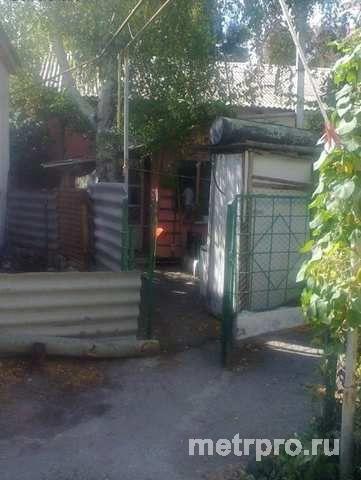 Дом 63 м на участке 1 сот.  Домик в отличном месте.В основном доме 2 комнаты.На территории есть беседка.летняя... - 2