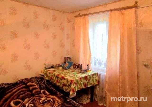 Продаётся участок с домом в черте города. Первая линия, удобный подъезд с Симферопольской трассы, участок большой,... - 4