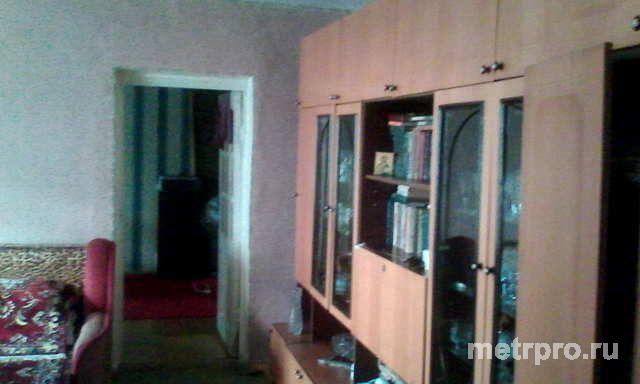 Продам 3х комнатную квартиру в Феодосии. 2 этаж пятиэтажного дома. Рядом детсад, церковь, школа, рынок, 20 минут... - 2