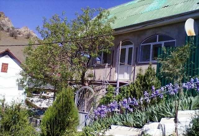 пгт Курортное, ул Подгорная, дом 150 кв м, участок 4 сотки Продается дом в п.Курортном Феодосийского р-на у подножии... - 2