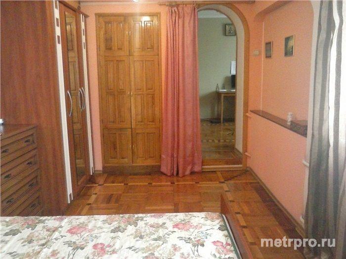 Трехкомнатная квартира общей площадью 69,7 м.кв., кухня 7 м.кв. Квартира расположена на 3 этаже 5-ти этажного дома. В... - 3