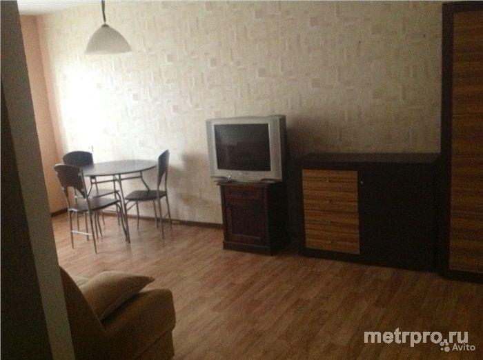 Сдается 2к со смежными комнатами,Из техники есть всё  Холодильник,микро,стиральная и бойлер! Прошлые жильцы были со... - 2