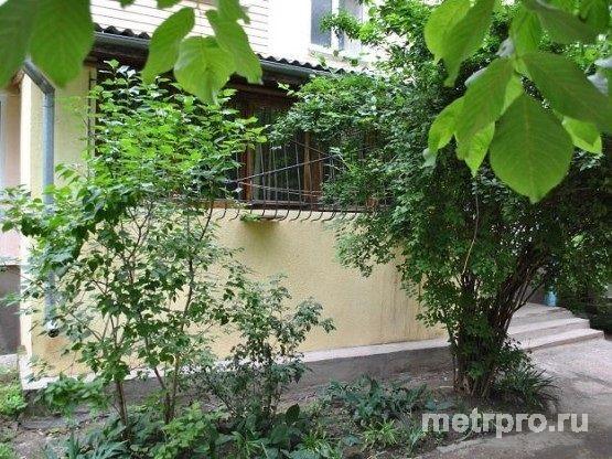 Продам 2-к квартиру 59 м&sup2; на 1 этаже 5-этажного блочного дома ул. Дмитрия Ульянова, 14 вся инфраструктура Рядом...