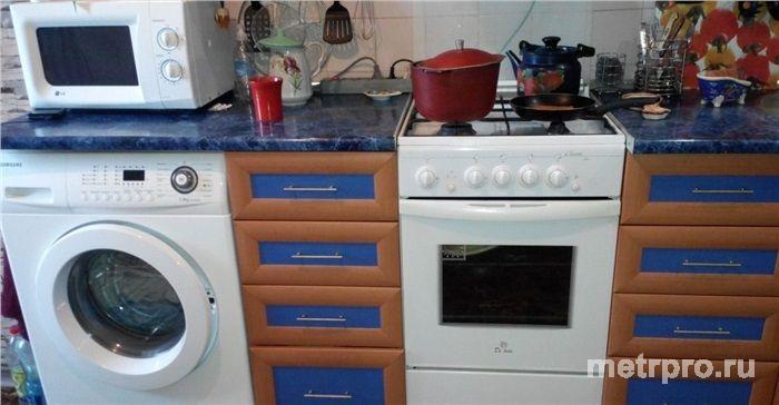 Продам, свою квартиру. Трехкомнатная квартира в блочном доме,автономное отопление, стеклопакеты, 3 застекленных... - 1