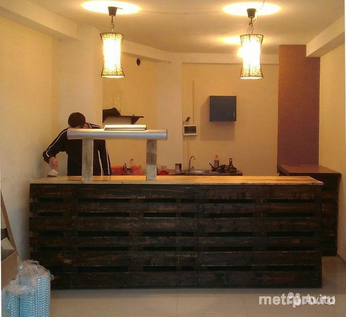 Сдам помещение свободного назначения 20 квадратов на первой линии у моря в п. Рыбачье (Алушта). Слева и справа...
