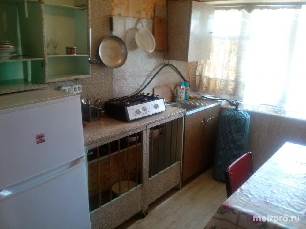 Предлагаю снять небольшой уютный домик в Алупке по привлекательной цене. В доме имеются:   - две отдельные комнаты, в... - 7