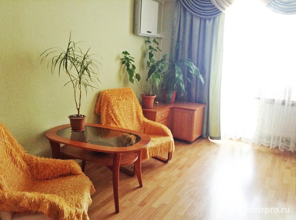 Продаётся 2 к.кв. с хорошим ремонтом в Гагаринском р-не на ул.Маринеско 27/Шевченко 46!  Общая площадь - 58 м2, жилая... - 1