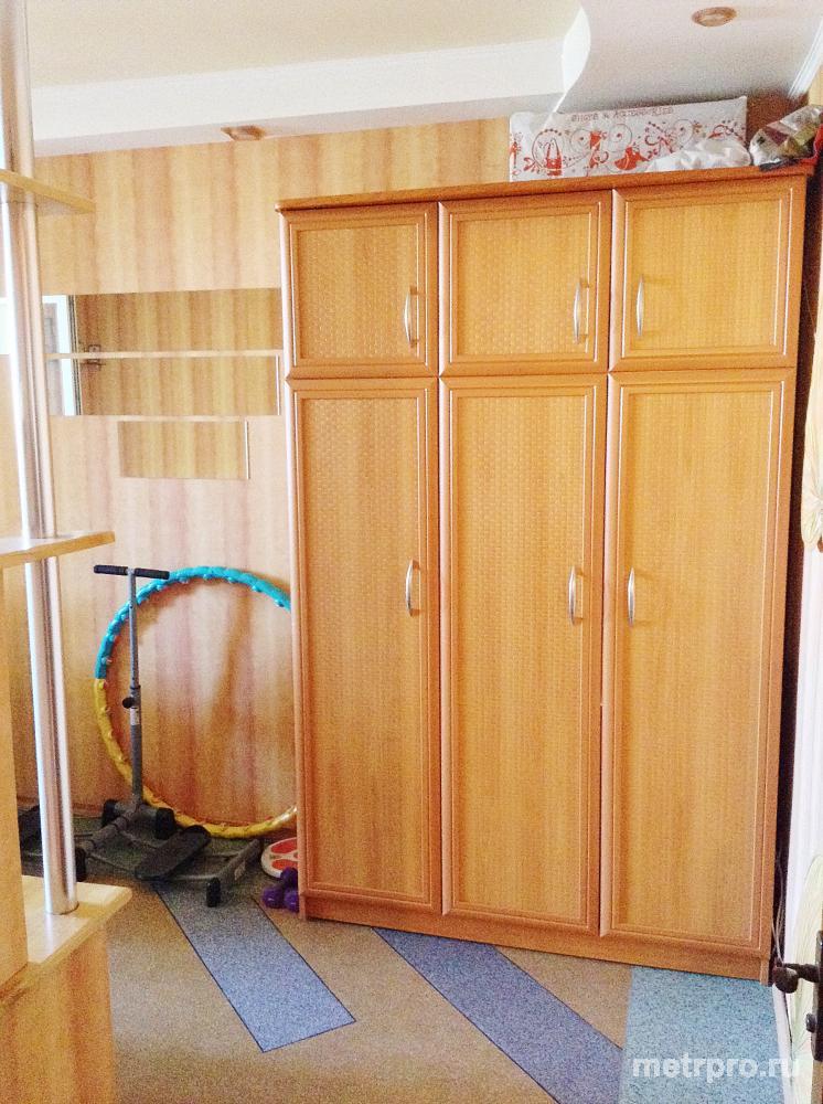 Продаётся 2 к.кв. с хорошим ремонтом в Гагаринском р-не на ул.Маринеско 27/Шевченко 46!  Общая площадь - 58 м2, жилая... - 6
