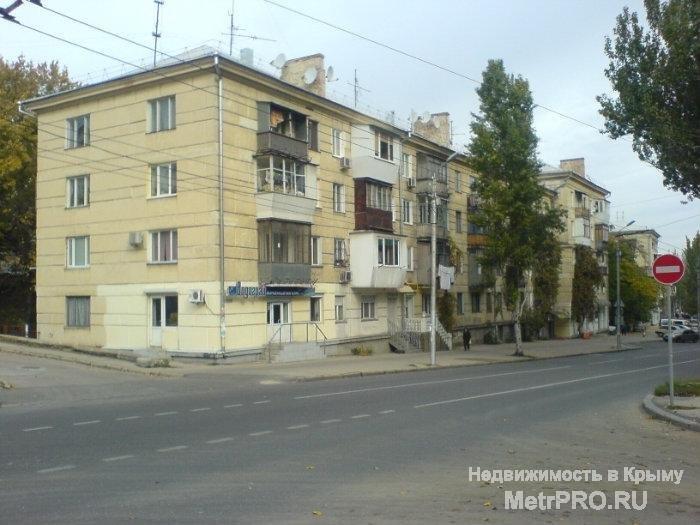Сдается в аренду на первом этаже торгово-офисное помещение на ул Гоголя г. Севастополь , общей площадью 55,5 кв.м. за...