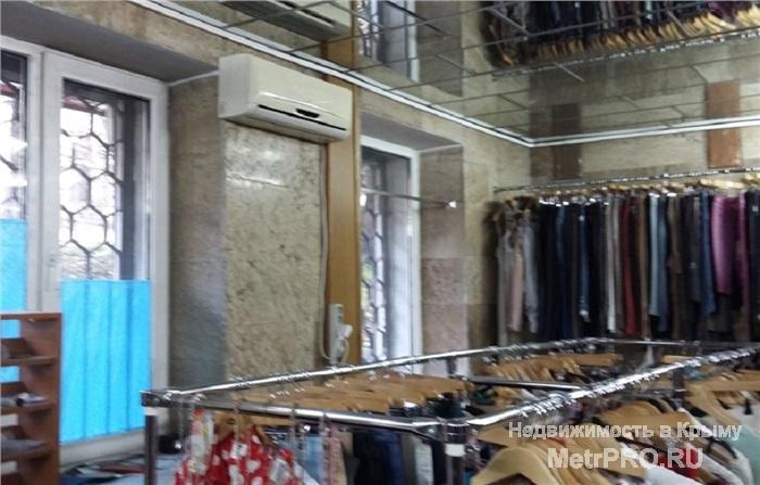Сдается в аренду на первом этаже торгово-офисное помещение на ул Гоголя г. Севастополь , общей площадью 55,5 кв.м. за... - 1