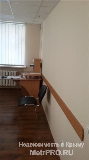 Сдается в Аренду Трех-кабинетный офис в Ленинском районе на Второй линии ул Гоголя г. Севастополь , общей площадью 60...
