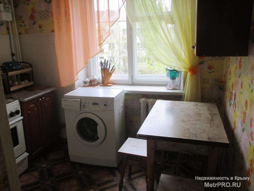 Продажа 3-х комнатной квартиры в г. Феодосия по ул. Симферопольское шоссе 33 б.  Квартира расположена на 3-ем этаже... - 2