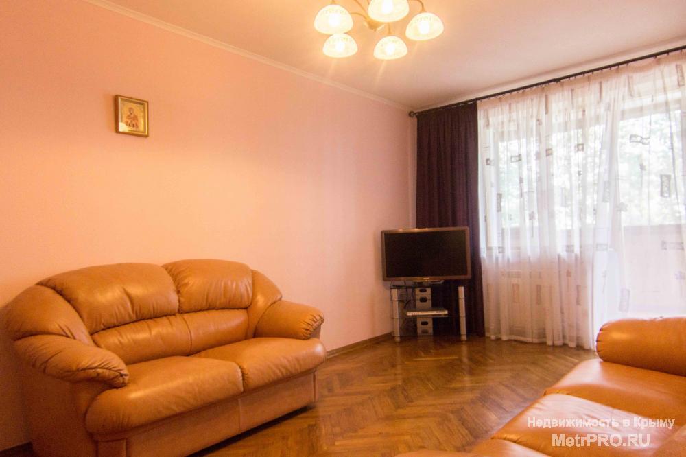 3 ККВ ПО УЛ Сеченова 25 в Ялте  общая площадь 81,7 м2   2/5 этажа  кухня 9,5 м2  жилая. 40,3 м2      3-комнатную... - 5