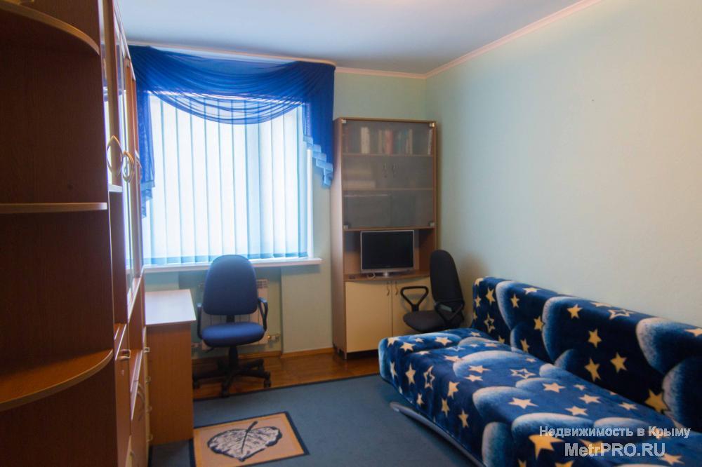 3 ККВ ПО УЛ Сеченова 25 в Ялте  общая площадь 81,7 м2   2/5 этажа  кухня 9,5 м2  жилая. 40,3 м2      3-комнатную... - 7