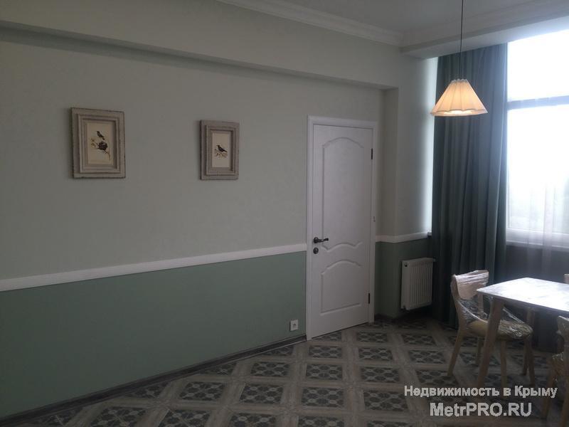 Продажа 1 к. кв. в новом доме в Евпатории.    Продается просторная однокомнатная квартира в жилом комплексе по ул.... - 11