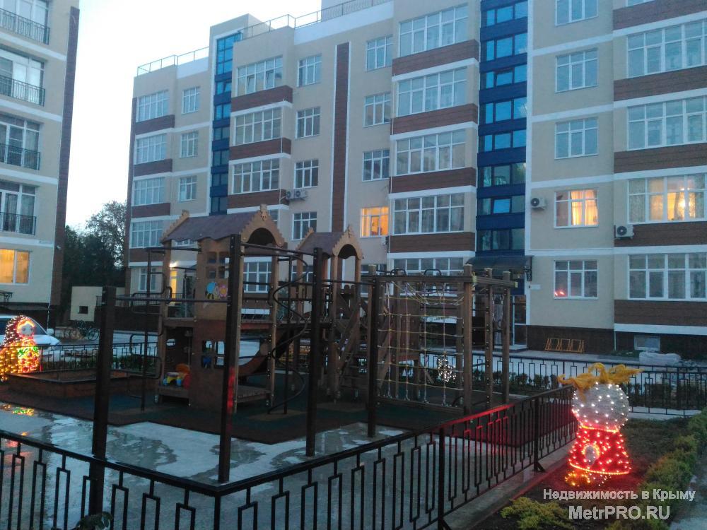 Продажа 3 комнатной квартиры в новом жилом комплексе в Евпатории.     Комплекс расположен в центре Евпатории, в... - 16