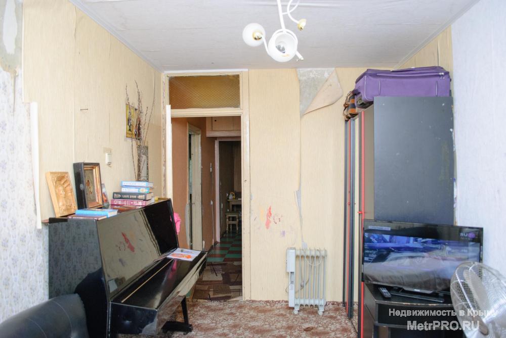 Продается 2 ккв. 44 кв. м. 5-й этаж 5-ти этажного дома под ремонт. Расположена в тихом спальном районе, из окна... - 2