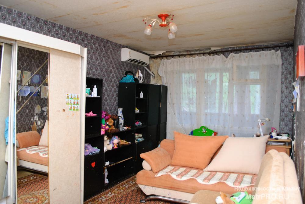 Продается 2 ккв. 44 кв. м. 5-й этаж 5-ти этажного дома под ремонт. Расположена в тихом спальном районе, из окна... - 4