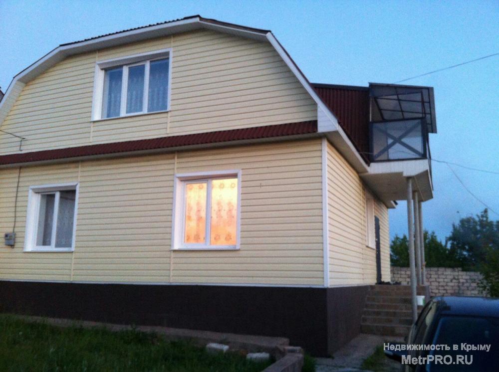 Дом построен в 2011 году, 4 спальни (17, 16, 16 и 12,5 м2), гостиная с камином 25 м2, просторная кухня 17 м2, 2... - 8